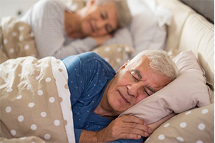 Названы условия здорового сна для людей после 50